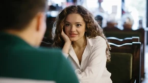 Ljubav stanuje negde drugo: Ovo su znakovi da muškarcu nije istinski stalo do vas!