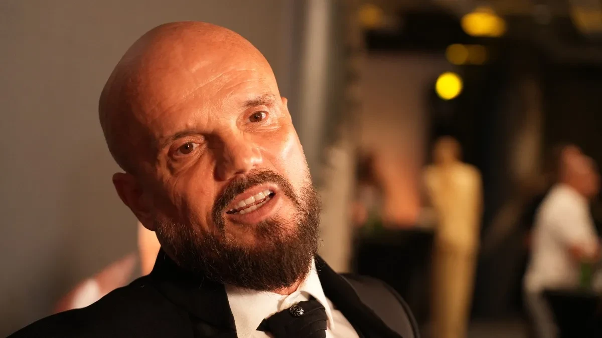 Pevač zaposlio sina kao menadžera, pa priznao: "Njegove greške me mnogo koštaju!"