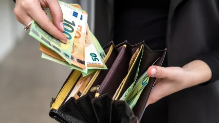 Plivaće u parama do 2031. godine! Za 4 znaka horoskopa neće više biti besparice