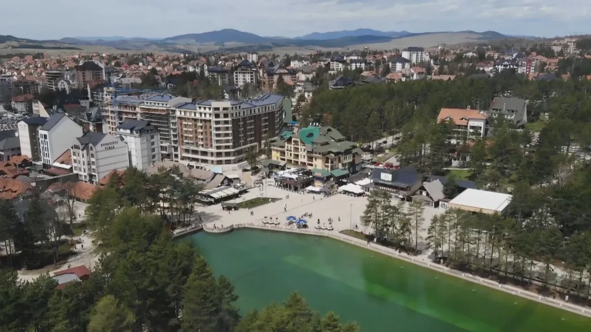 Albanski klub na pripremama na Zlatiboru, trener im legenda Zvezde, a kod kuće ih kritikuju zbog toga