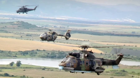 Srpske leteće zveri rešetaju u komšiluku! Vojska Srbije digla helikoptere, nebo se zapalilo od brutalnog raketiranja (FOTO)