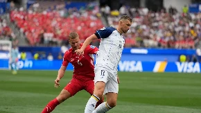 Puca u redovima BiH: Da li je Džeko udario na selektora Barbareza?