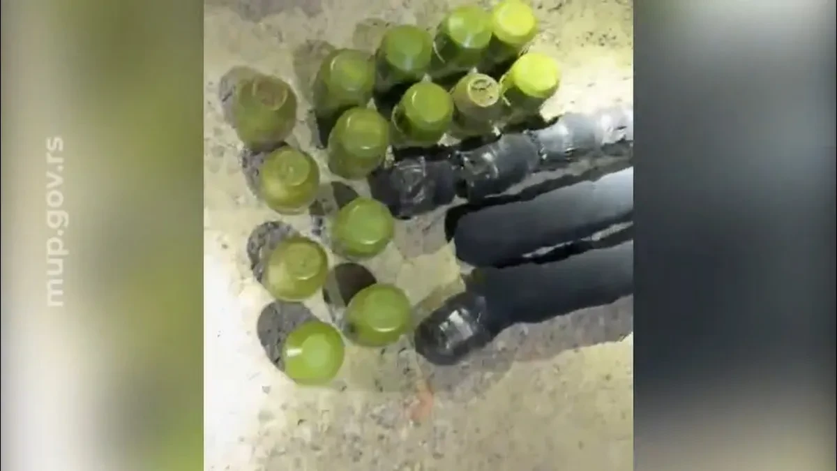 Uhapšen zbog oružja: U kolima krio 67 bombi, ali to nije sve...