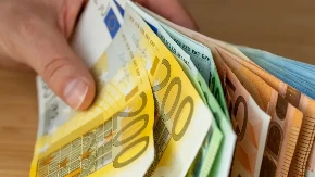 Podaci iznenadili - građani jedne evropske zemlje troše i kada nemaju novca 