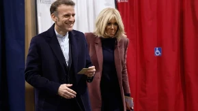„Tramp me je lično zvao“: Američka novinarka iznela šokantne tvrdnje o Makronu i Brižit