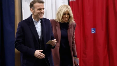 „Tramp me je lično zvao“: Američka novinarka iznela šokantne tvrdnje o Makronu i Brižit