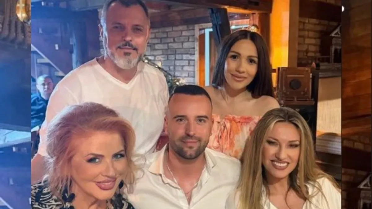 Nenad Manojlović dobio sina! Govorio da nisu u dobrim odnosima, a sada zagrljen sa Radom na slavlju! (FOTO)