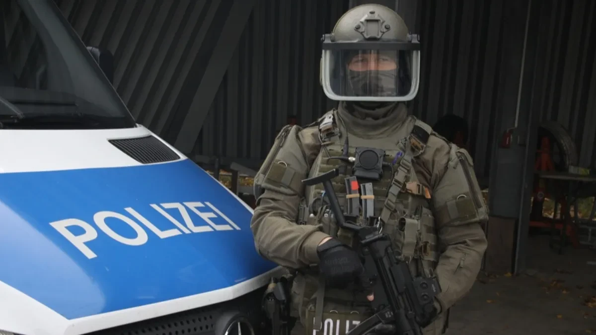 Srbin napravio haos u Dortmundu: Pucao na policajca, dvoje dece uzeo za taoce?!