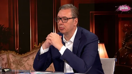 Vučić se obraća građanima: Specijalna emisija o raskrinkavanju lažne afere "zvučni top"! 