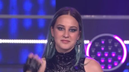Tamara Danilović je pobednica Zvezde Granda: Odluka žirija šokirala publiku, nagrada "Saša Popović" otišla u njene ruke! (FOTO)