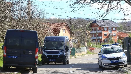 Uhapšen muškarac (40): Osumnjičen da je pucao na roditelje