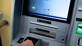  Nova prevara na bankomatima: Ako vidite ovo - zovite policiju 