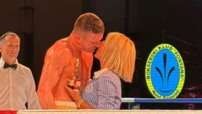 Tigar u suzama, Jeremićka mu uručila nagradu nakon trijumfa: "Šampione moj!"