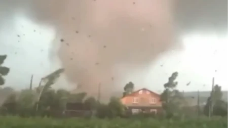 Strašan uragan pogodio Rusiju! Haos i panika na svakom koraku, ima povređenih 