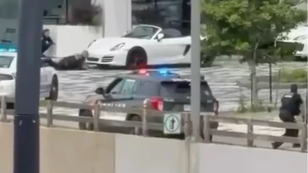 Pokolj uspred bela dana, ubijen policajac! Prestravljeni roditelji bežali sa decom iz parka! (VIDEO)
