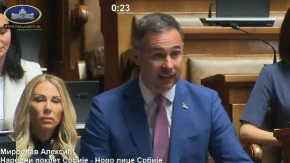 Skandal u Skupštini! Aleksić brani Kurtija i tvrdi da se Srbi sele sa KiM zbog Srba, a ne zbog Kurtijevog terora! (VIDEO)