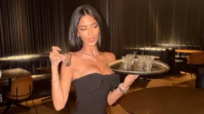 Šokantan prizor nasred ulice! Đina Džinović uradila nešto što je ostavilo prolaznike u neverici! (FOTO)