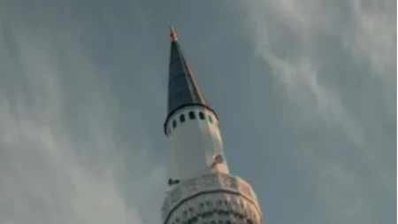 Danska hoće da zabrani islamski poziv na molitvu! Ministar: "Pojanje imama ne bi trebalo da se čuje preko naših krovova"