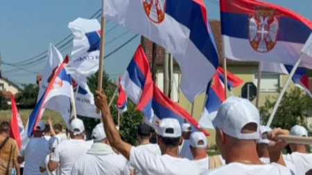 Srbe javno vređaju, nazivaju ludacima! Blokaderski "megafon" pomera granice autošovinizma! (Video)