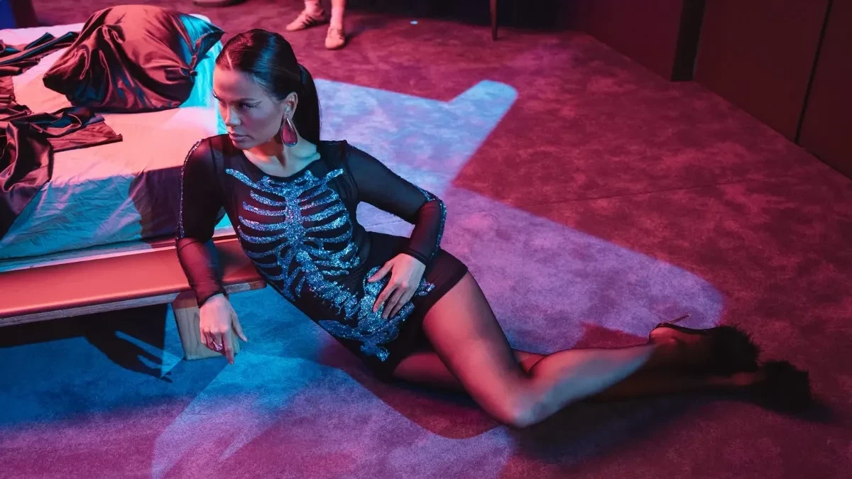 Sve je spremno za let do Njujorka! Milica spremila prvu klasu za sve putnike, a ispod bademantila se krije skupocena zebra!