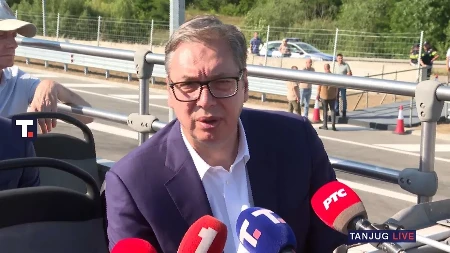 "Izrazito smo nisko zadužena zemlja jer nismo trošili novac!" Vučić najavio nove puteve