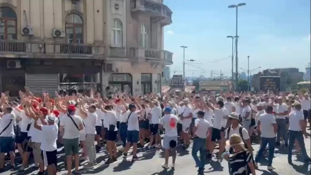 "Srbija, Srbija" Reka ljudi na Zelenom vencu, stižu na veliki skup u nestvarnom broju!