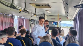 Pavlović: Raduje me što danas vidim veliki broj mladih Nišlija