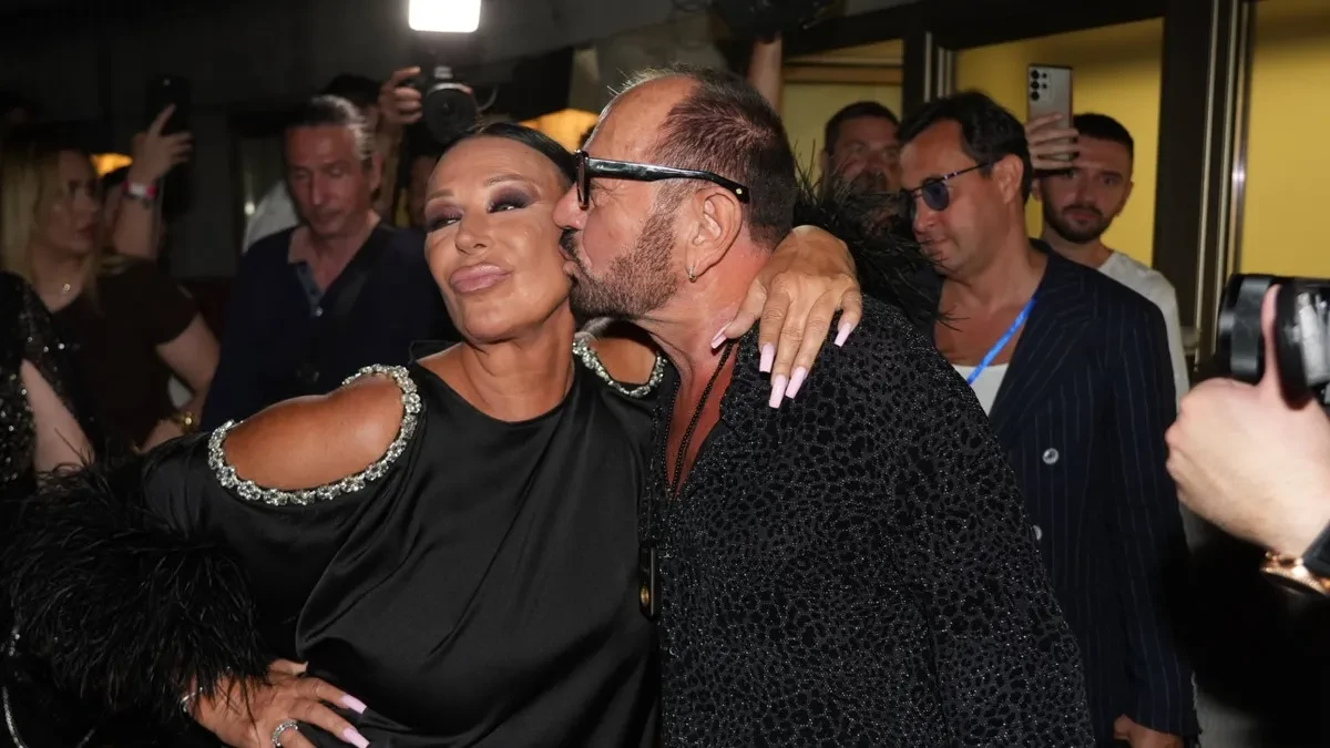 Mile Kitić spopao Martu Savić pred svima: Nije mogao da se obuzda, a evo kako je reagovala Suzana Jovanović! (FOTO)