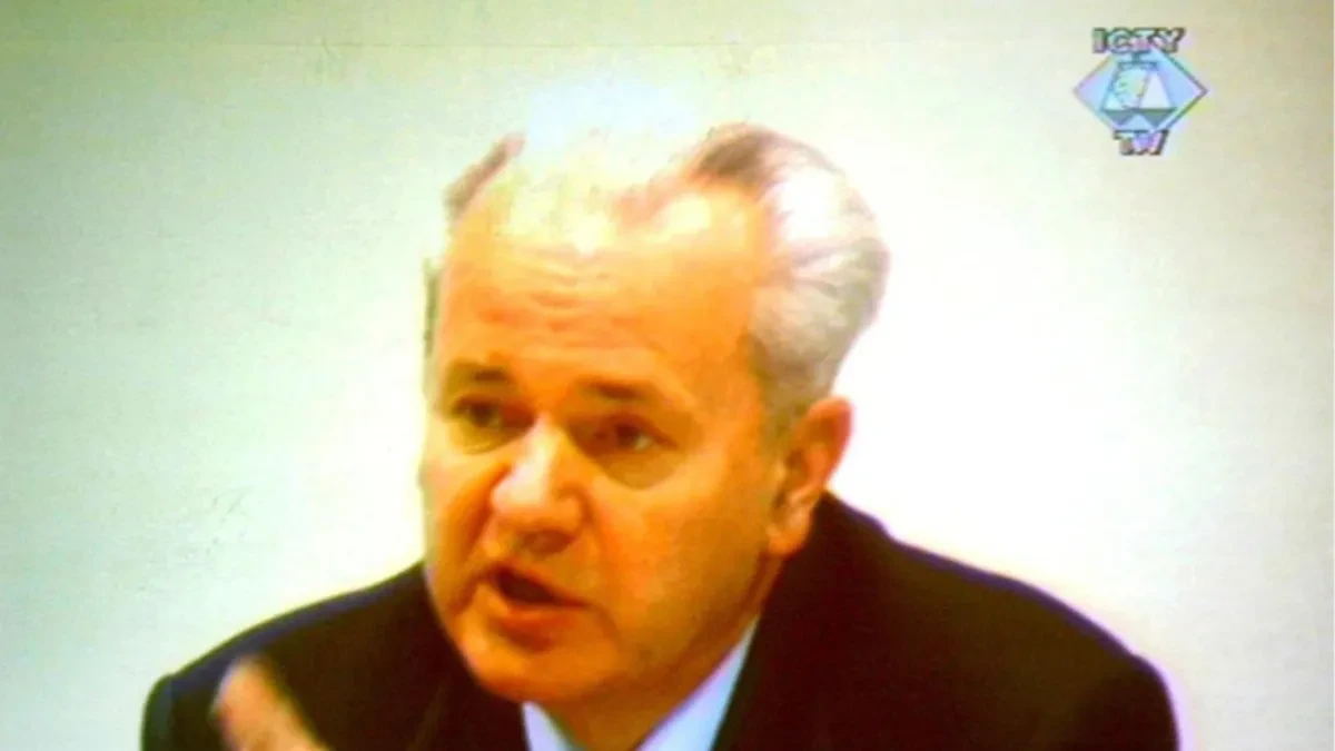 Prvi sati Miloševića u zatvoru: Dosmalnije bivšeg predsednika stavili u samicu od šest kvadrata