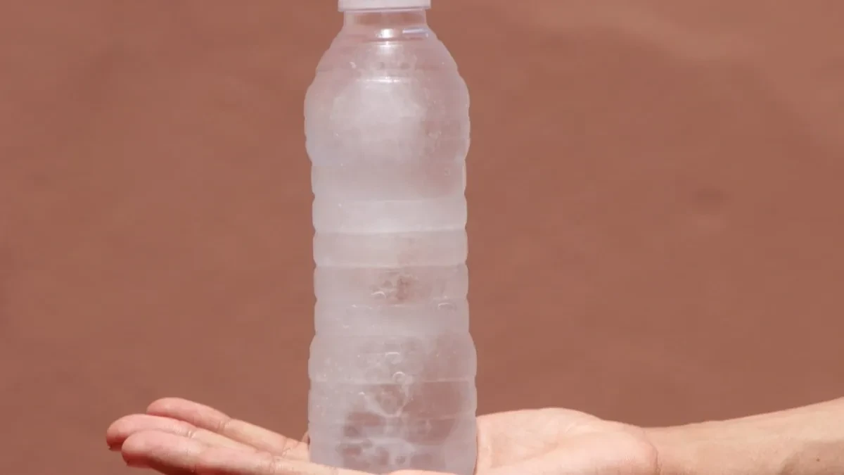 Ljudi su poludeli za ovom metodom rashlađivanja kuće: Treba vam samo plastična flaša - jednostavnije ne može