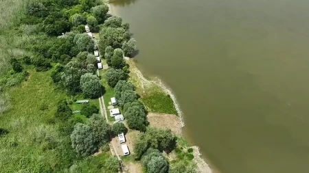 Jovana je radila kao programer - sada živi u prikolici pored Dunava u Sremu