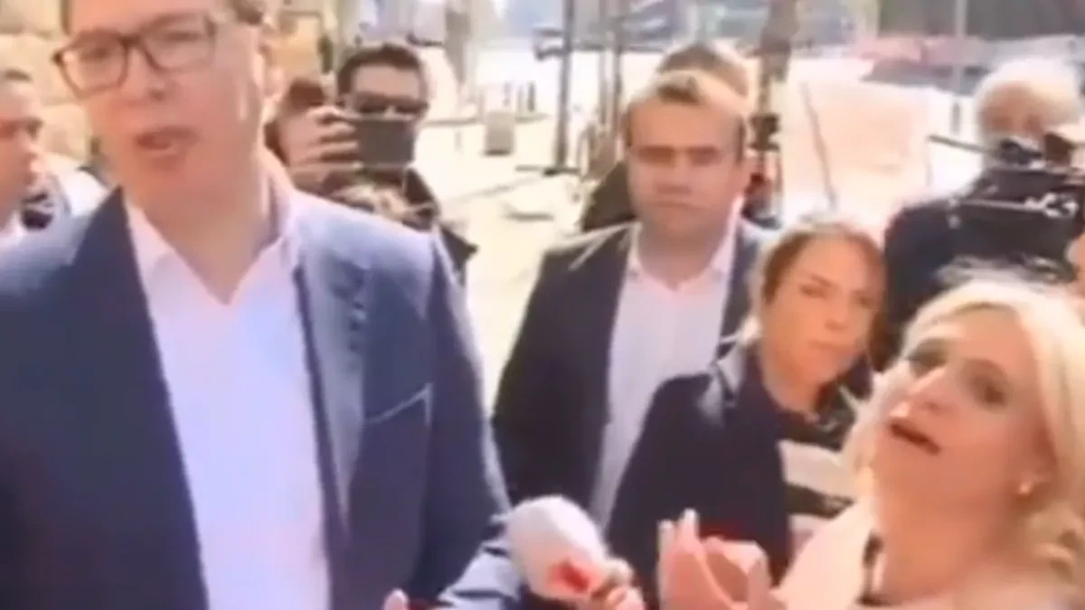 Aplaudirala Vučiću, pa držala govor na blokaderskom skupu! Istina je, sve se vidi na Vidovdan! (VIDEO)