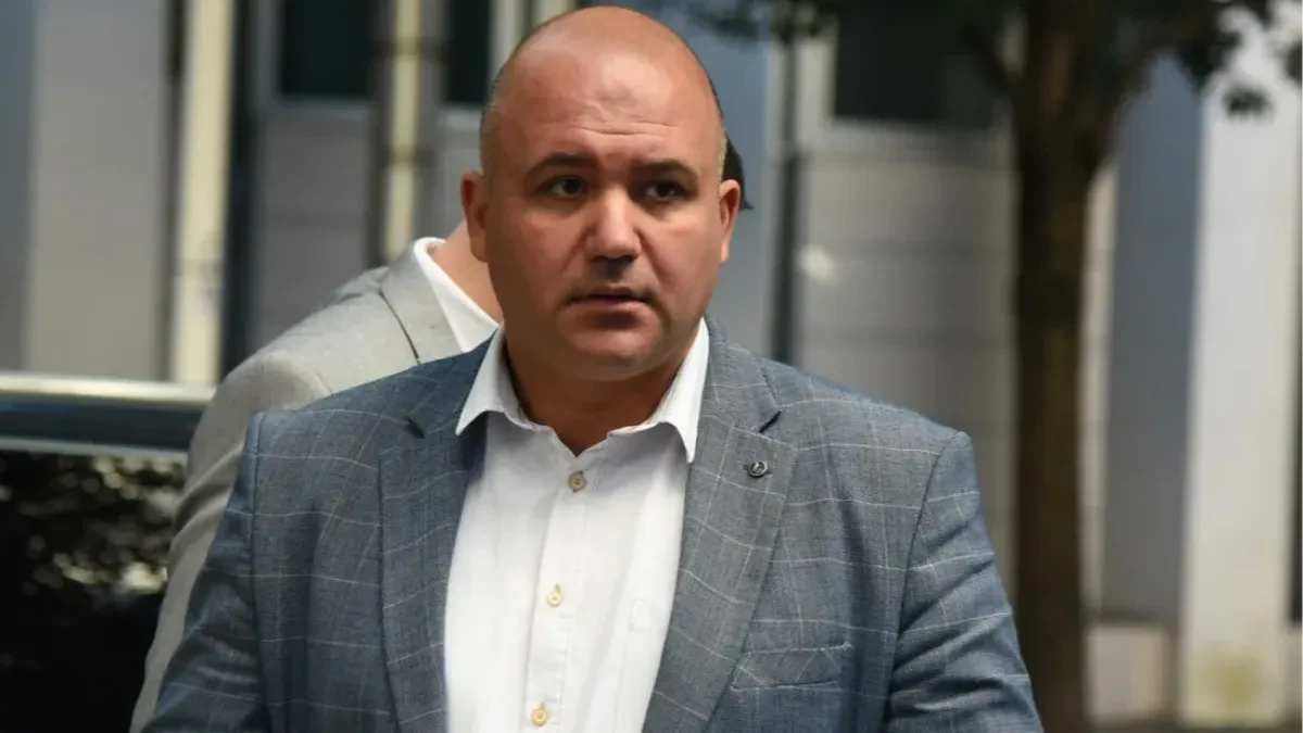 Vraneš priveden jer je pevao srpske pesme! Užas u Crnoj Gori! Predsednik opštine Pljevlja uhapšen ispred crkve