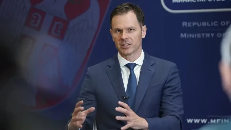 "Plate i penzije će nastaviti da rastu" Mali o merama države: U budžetu u kešu ima 560 milijardi, uvek gledamo da vratimo građanima