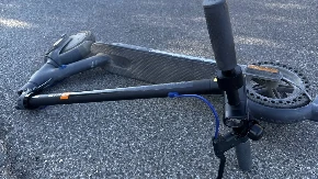 Uhapšen tokom vožnje trotinetom!  Ustanovljeno da se drogirao, vozio trotoarom
