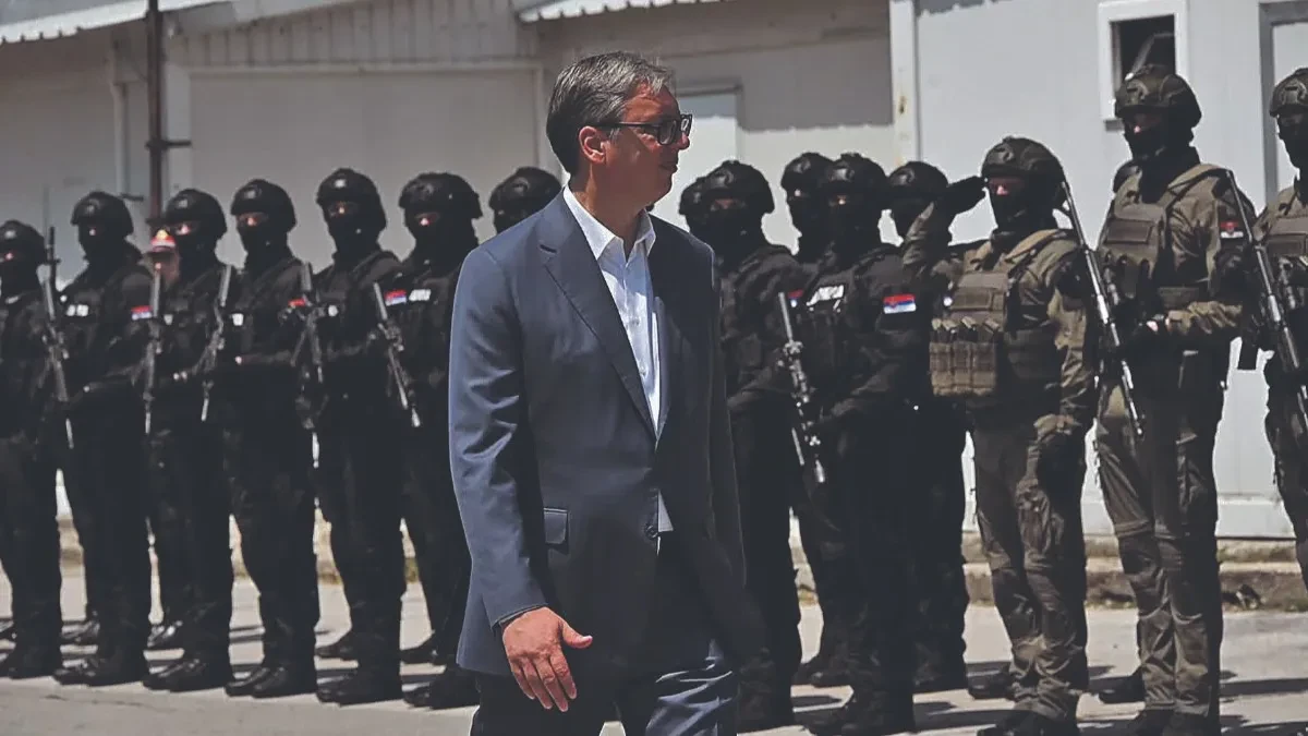 Predsednik Srbije Aleksandar Vučić u Lipovici prisustvovao pokaznoj vežbi Žandarmerije: Oni su snaga Srbije