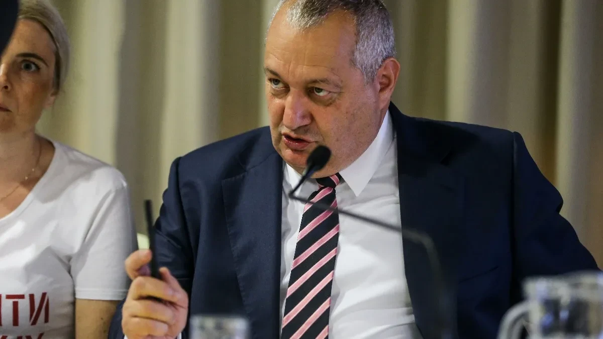  Lider demokrata izazvao novi rat među blokaderima: Milivojević udario na Đilasa, Ponoša i Ćutu, nazvao ih mafijašima 