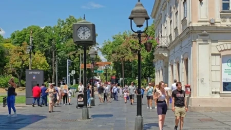 Stan će vam biti hladan i kad napolju prži 45°C: Španci uvek ovo rade, a ne troši ni dinar struje