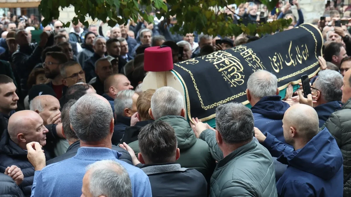 Samo 3 javne ličnosti na sahrani Halidove udovice: Tuga na groblju u Sarajevu 