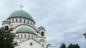 Poznata Srpkinja se onesvestila ispred Hrama: Čekala 14 sati da vidi Pojas Presvete Bogorodice