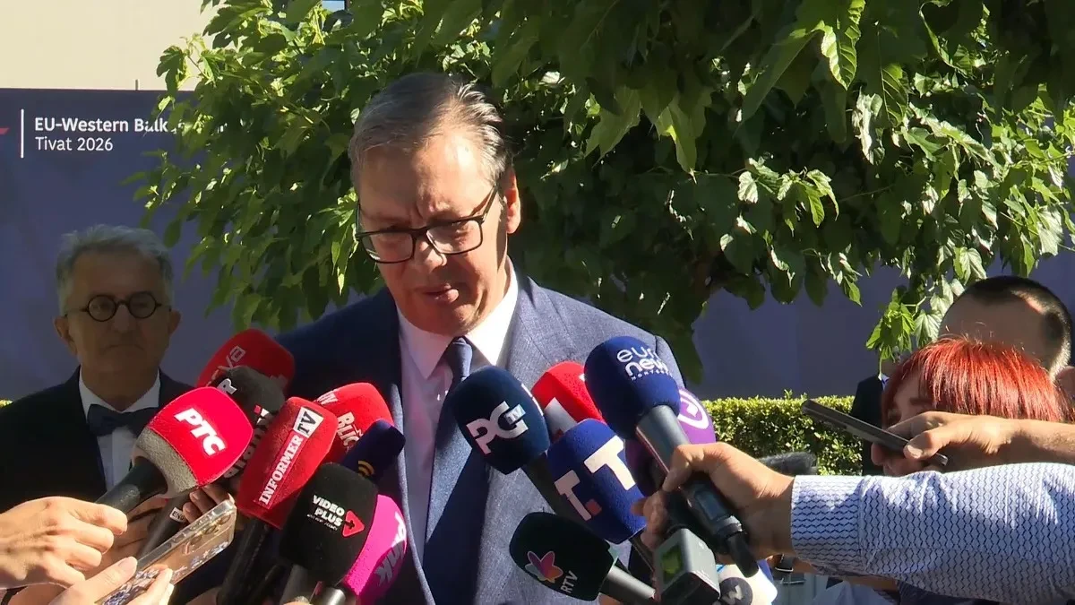 Vučić odgovorio crnogorskim medijima: Gledao sam Vijesti i video bezbrojne laži!