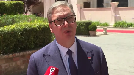 Dokaz da je Vučić govorio istinu, a oni lagali! Ovo su momci koji su gasili požar u Crnoj Gori (FOTO)
