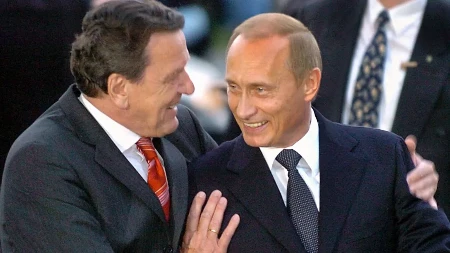 Razgovor od kojeg drhti Evropa: Putin i Šreder se sastali u Kremlju u četiri oka