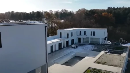  Naš pevač za ovu kuću traži bogatstvo, izdaje je za 10.000 evra, a razlog će vas šokirati! (FOTO)