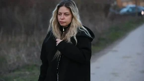 Uzeo joj nevinost, pa mu pevala na svadbi! Pevačica otkrila detalje agonije: "Bio je skot!"