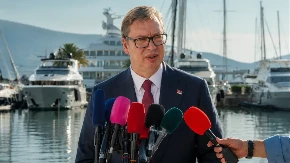 "Ponizio ih je na njihovom terenu" Poseta Vučića Crnoj Gori: Dođoh, videh, pobedih! 