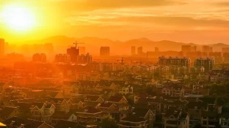 Srbija ulazi u period visokih temperatura: Sredinom sedmice očekuju se pljuskovi i grmljavina - UV zračenje posebno visoko