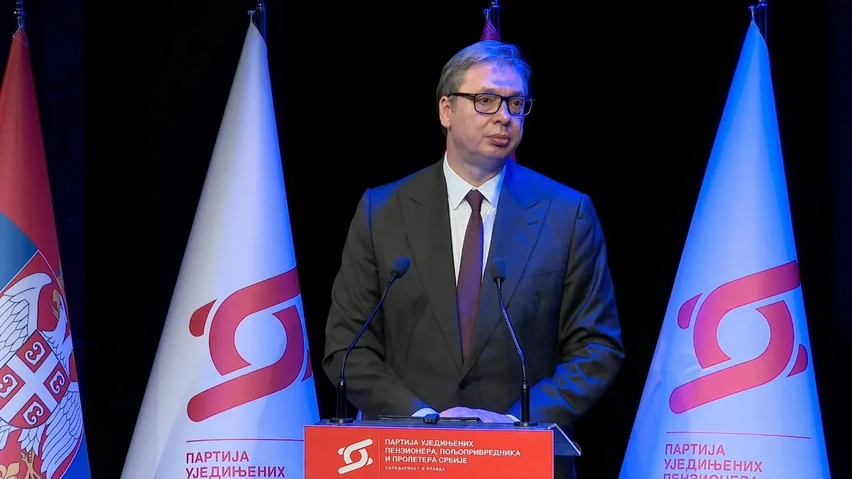 "Pokušali su, rušeći nam državu, da nam sruše porodicu" Vučić: Te podele moramo da prevaziđemo
