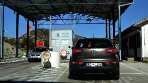 Dvojica Novopazaraca uhapšena na granici kod Rožaja: Policija zaustavila mercedes pa pronašla ovo