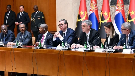 "Očekujemo dolazak investitora" Vučić se obratio na okruglom stolu